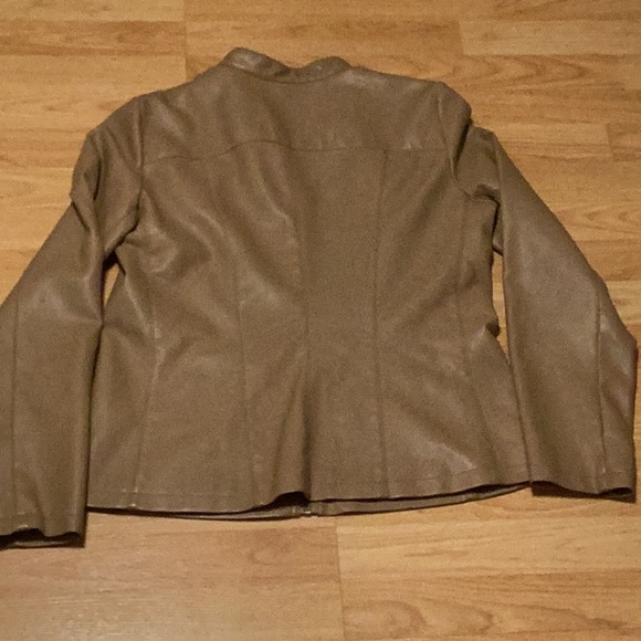 Ladies Jacket - Picture 6 of 6